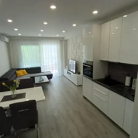 Lux Antonija Apartman *
